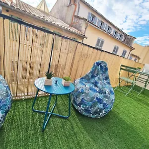 Appartement Gregbnb-com - Centre Ancien - Roof-top - Climatisé - 5eme étage, Toulon